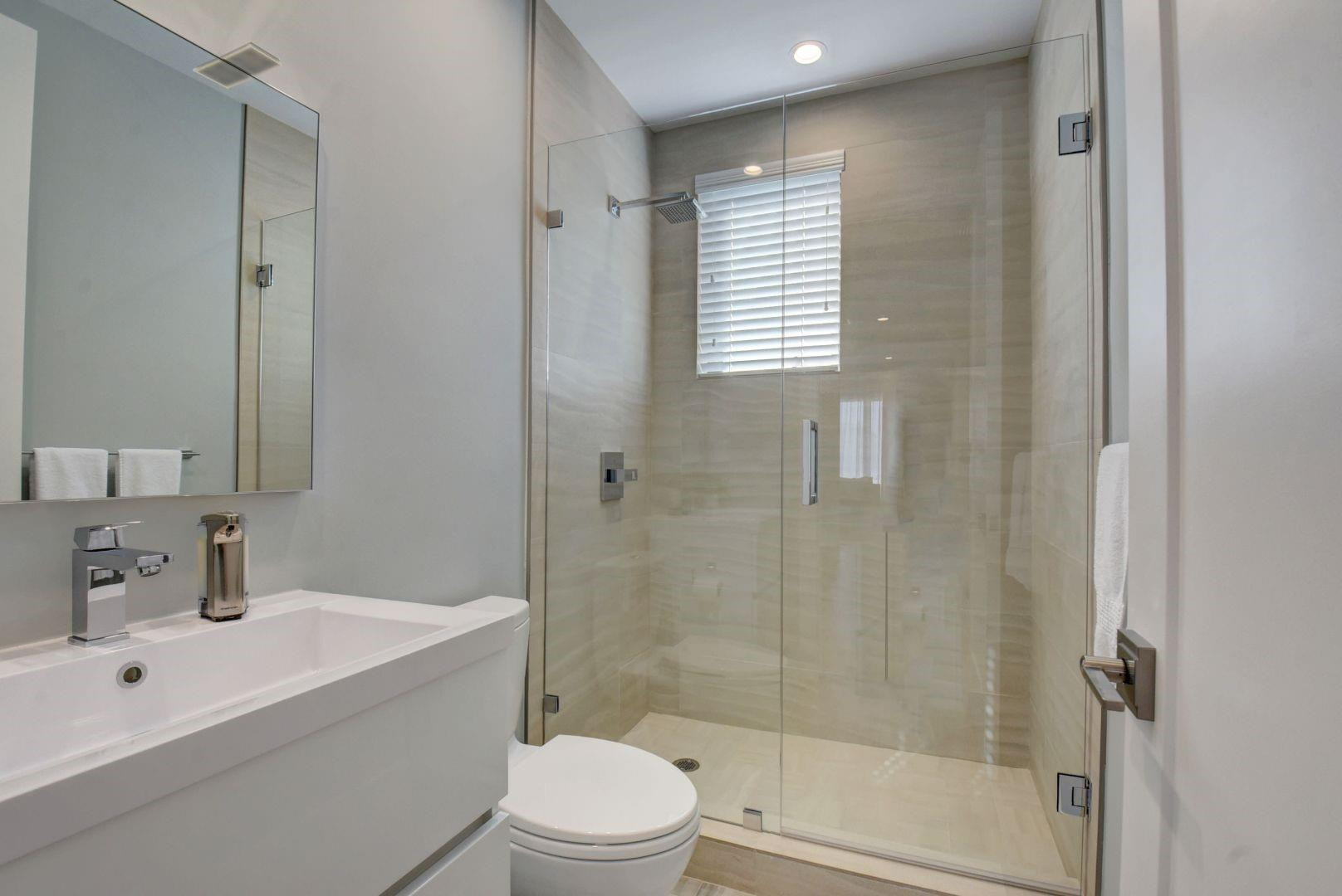 HOLLYWOOD CENTRAL REACH - Residential