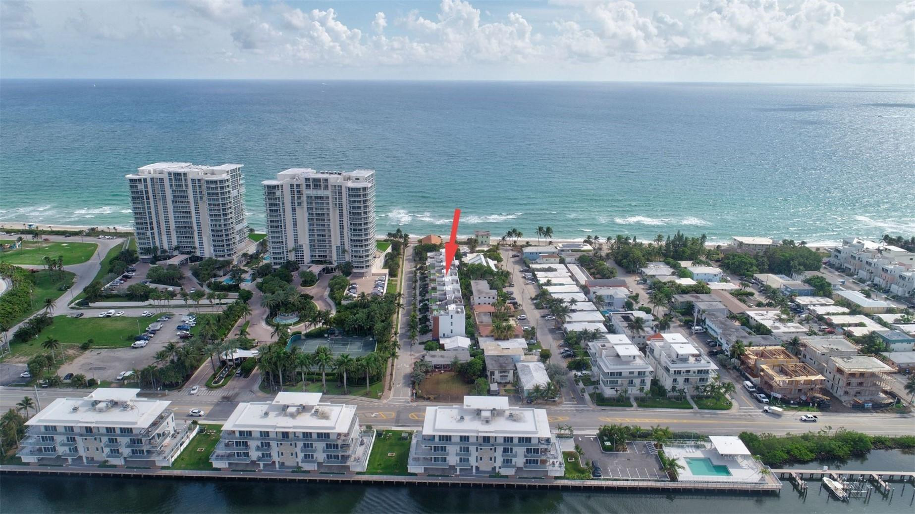 HOLLYWOOD CENTRAL REACH - Residential