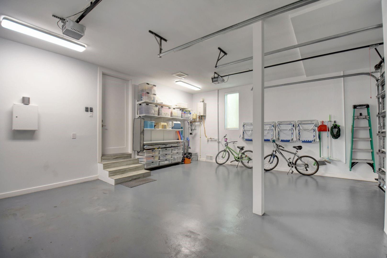 HOLLYWOOD CENTRAL REACH - Residential