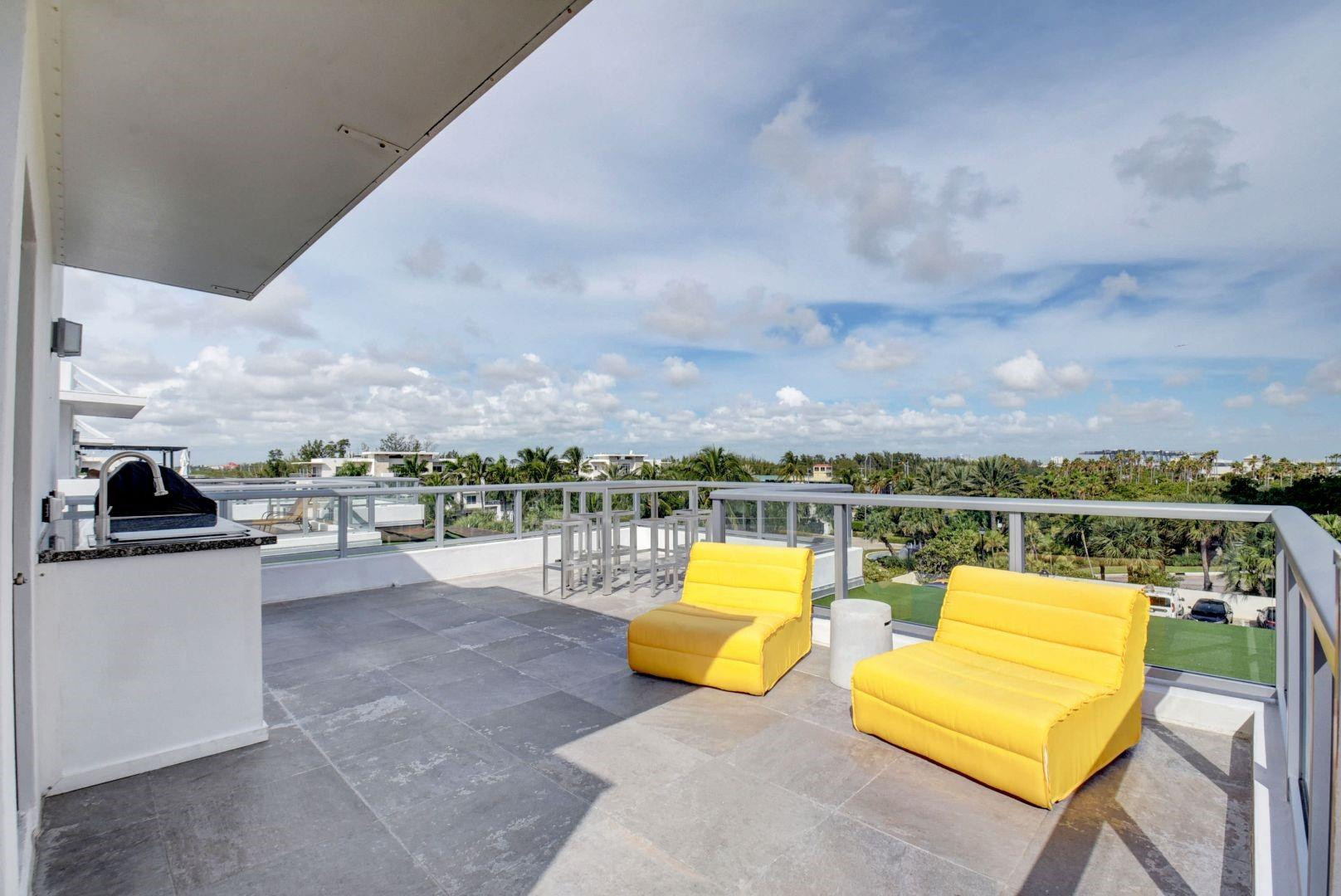 HOLLYWOOD CENTRAL REACH - Residential