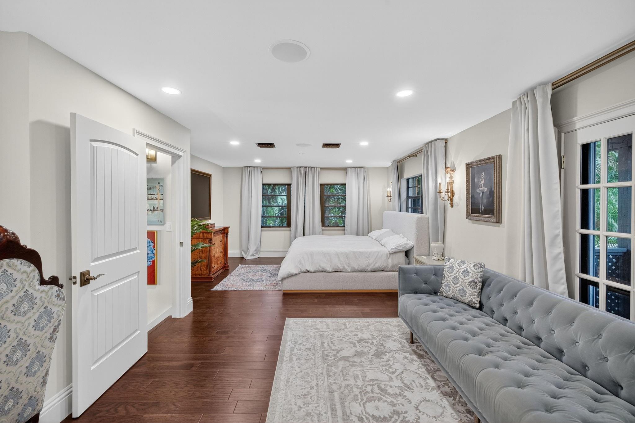 IDLEWYLD 1-19 B - Residential