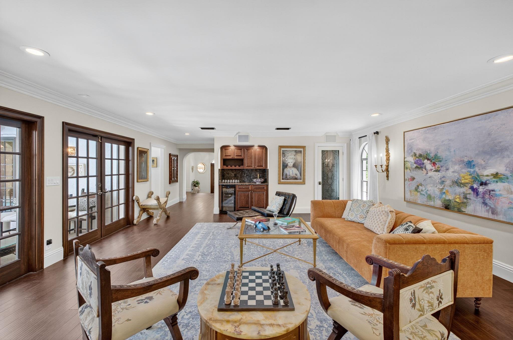 IDLEWYLD 1-19 B - Residential