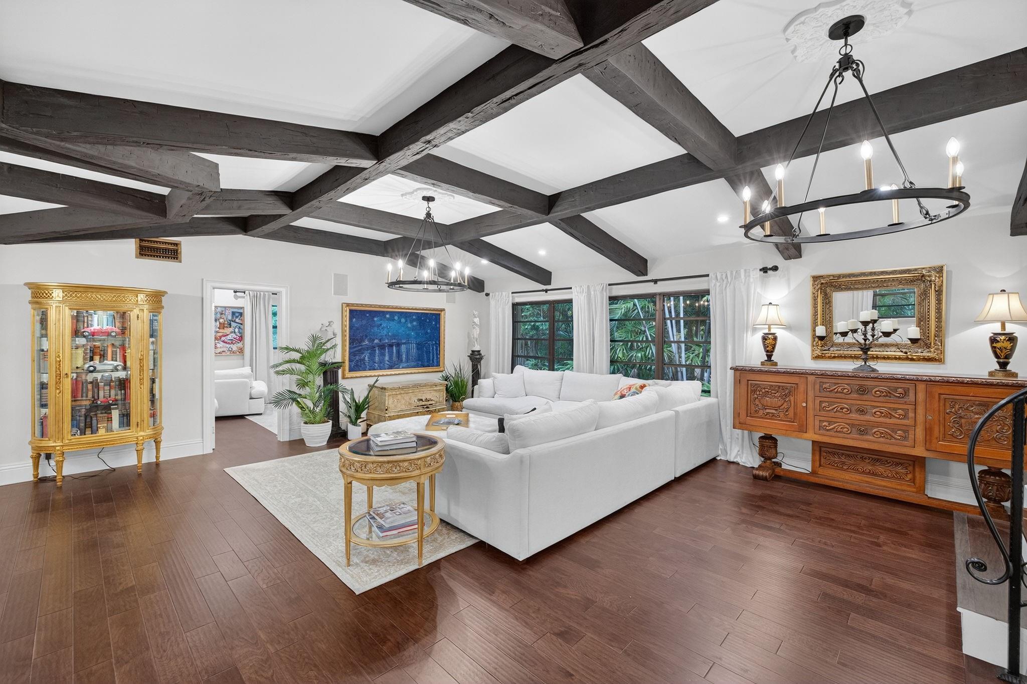 IDLEWYLD 1-19 B - Residential