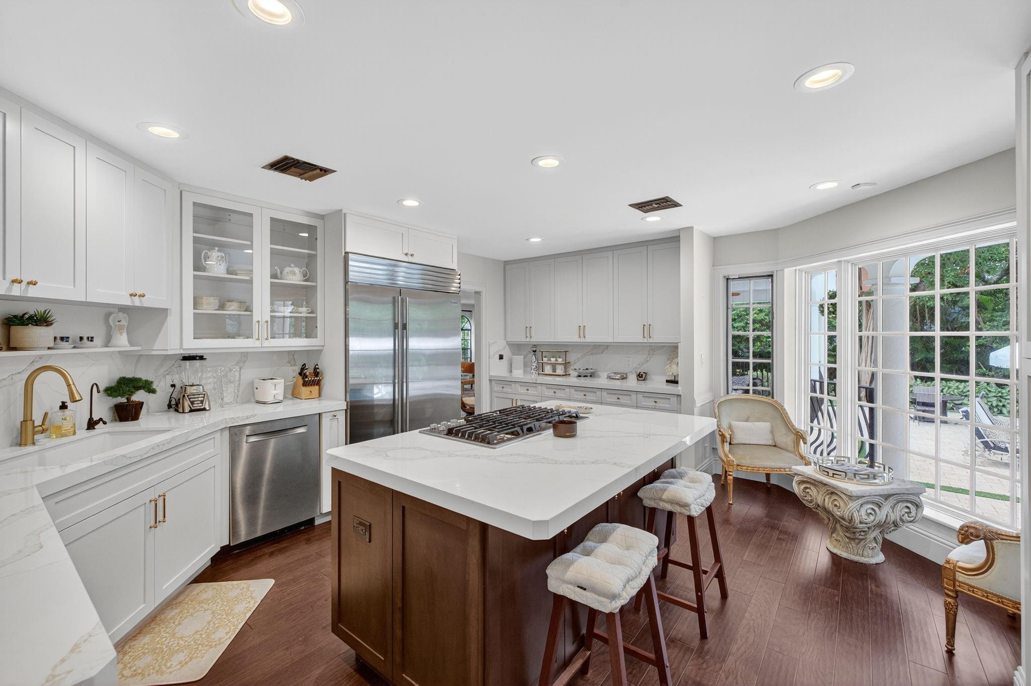 IDLEWYLD 1-19 B - Residential