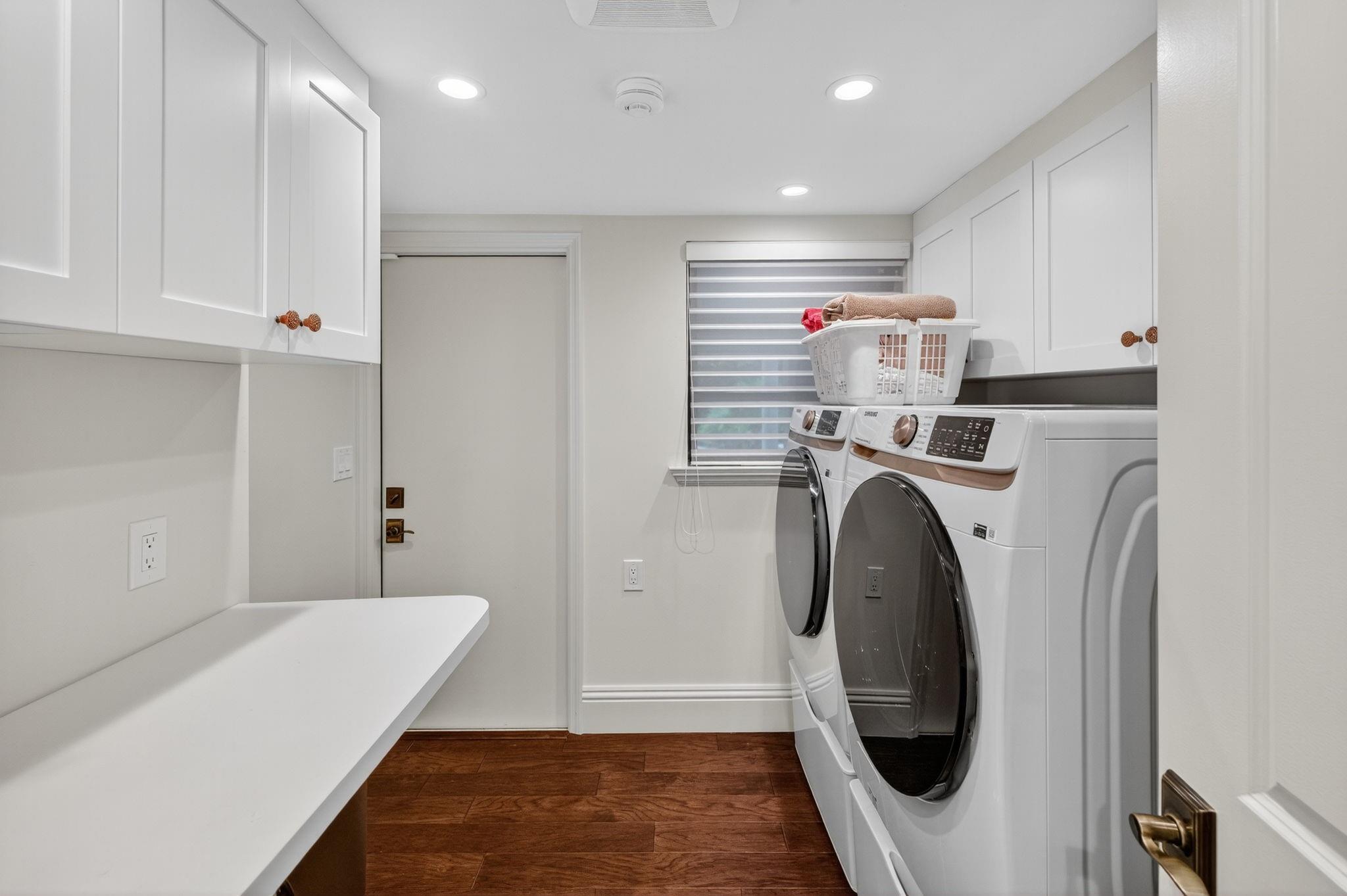 IDLEWYLD 1-19 B - Residential