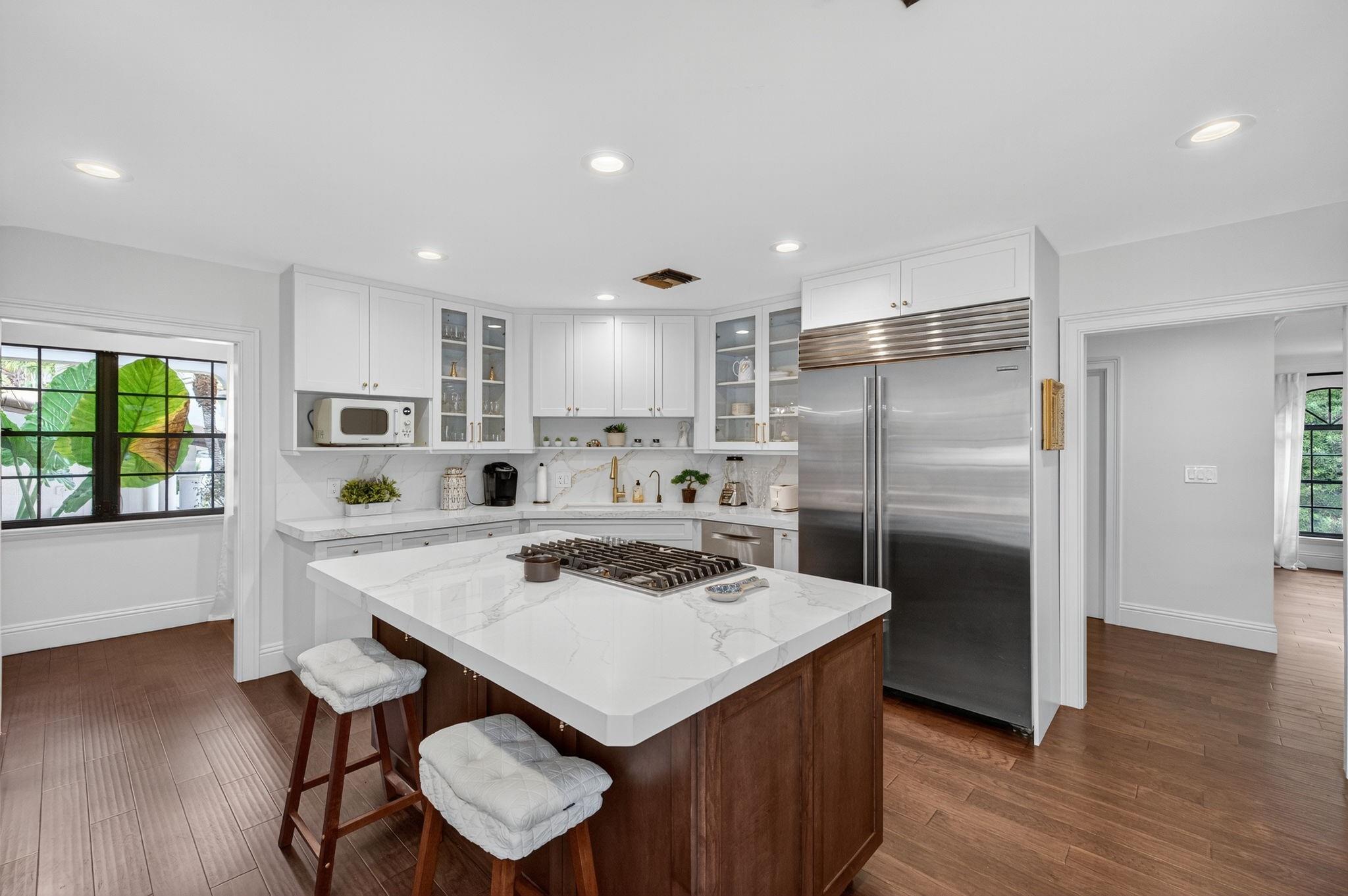 IDLEWYLD 1-19 B - Residential