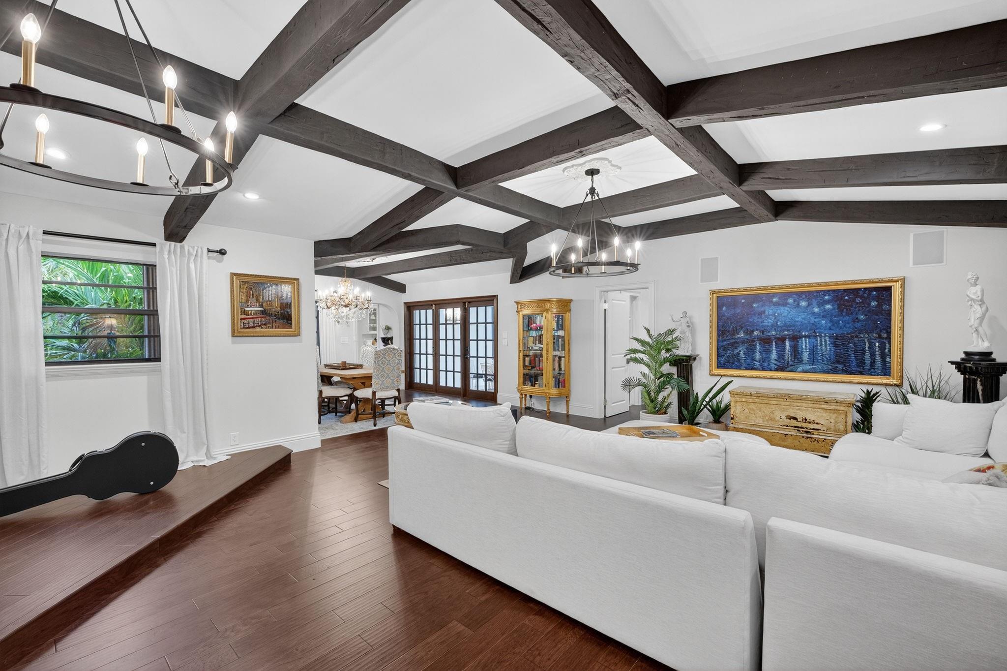 IDLEWYLD 1-19 B - Residential