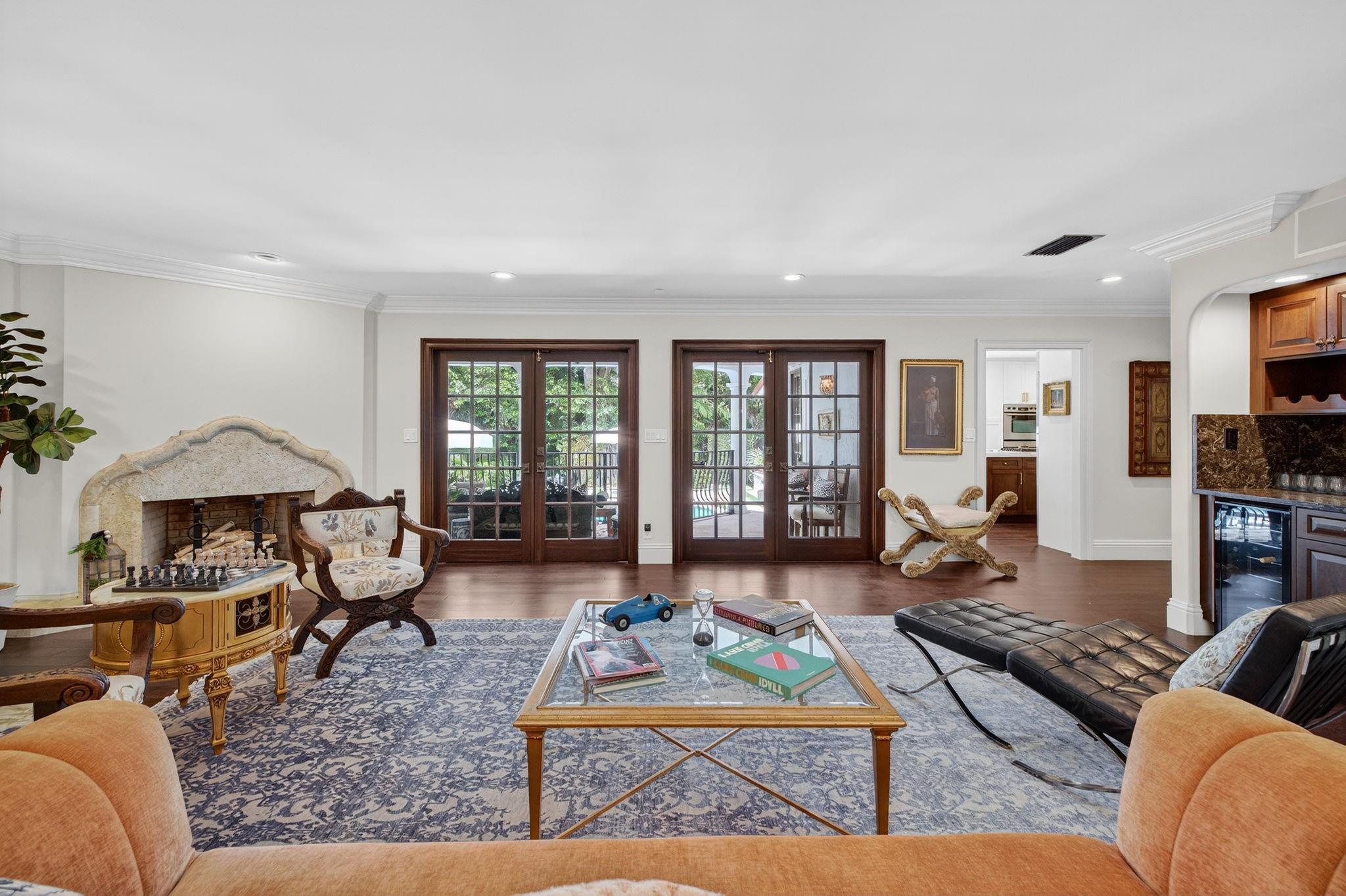 IDLEWYLD 1-19 B - Residential