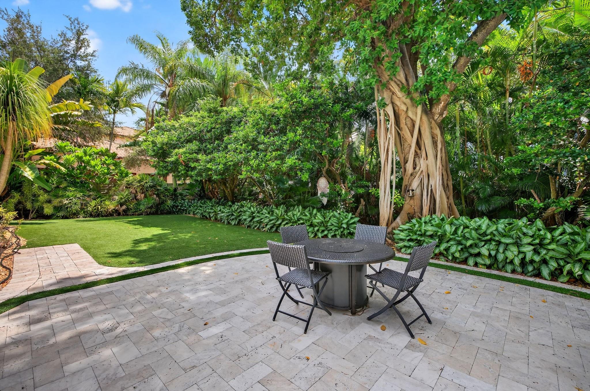 IDLEWYLD 1-19 B - Residential