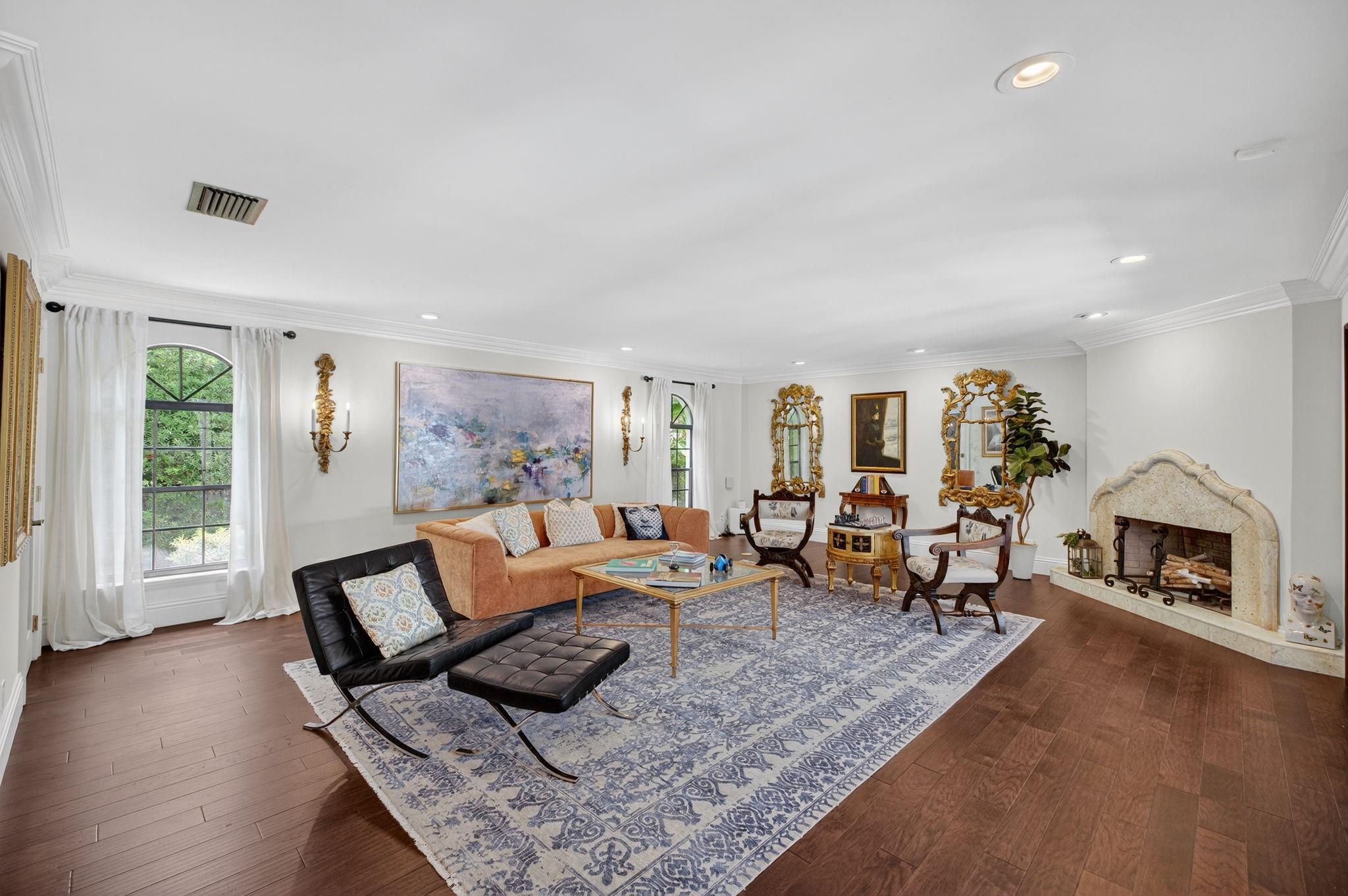 IDLEWYLD 1-19 B - Residential