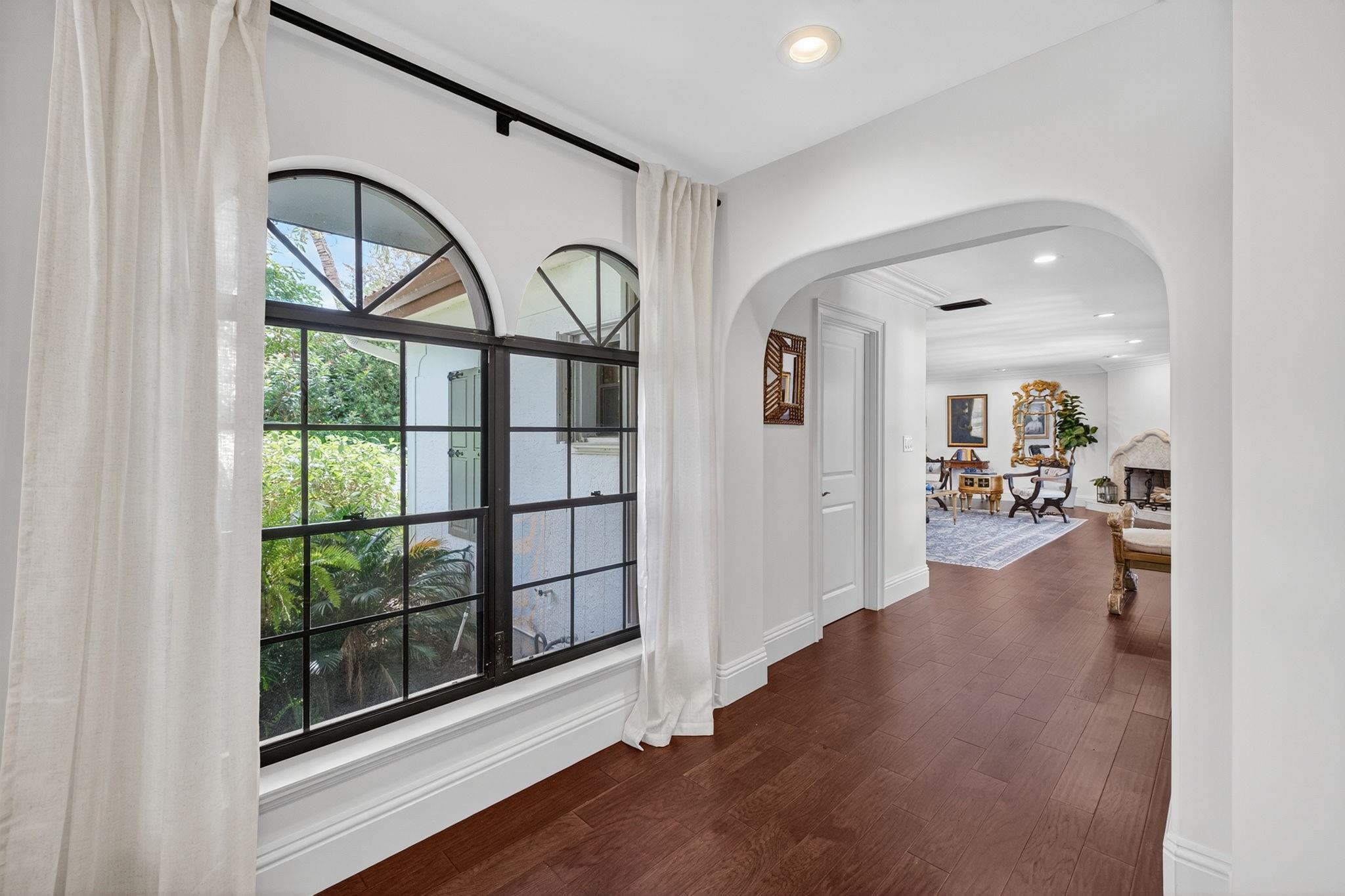 IDLEWYLD 1-19 B - Residential