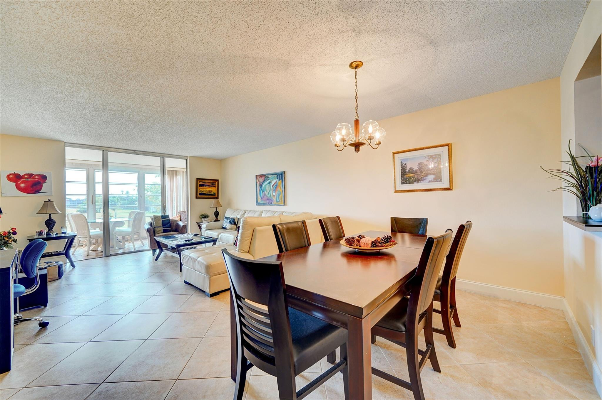 Palm Lakes Condo - Residential Lease