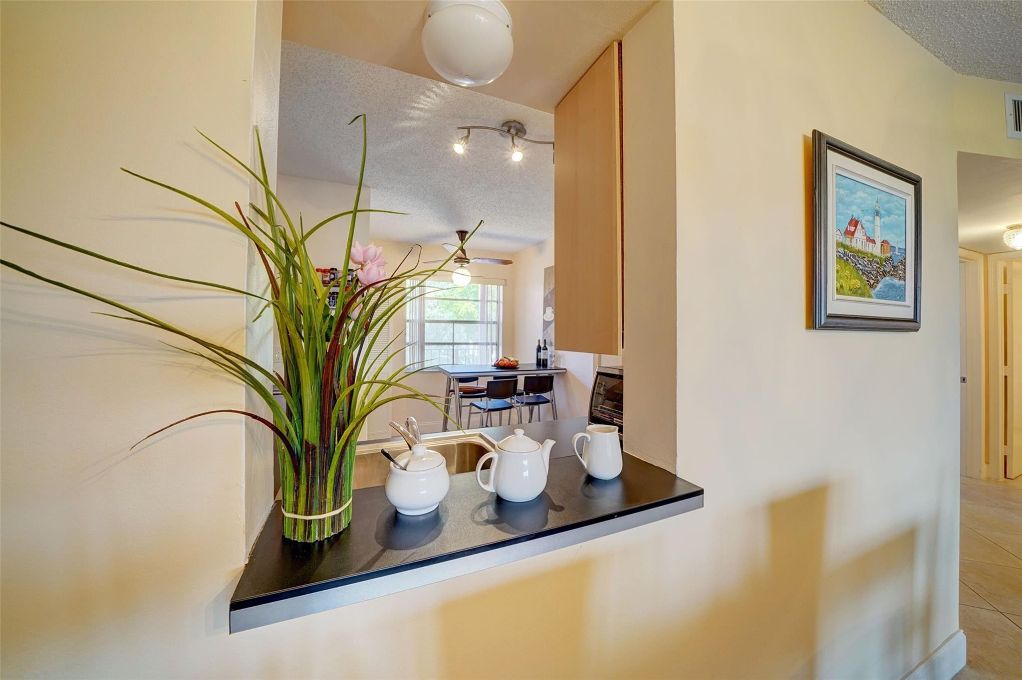 Palm Lakes Condo - Residential Lease