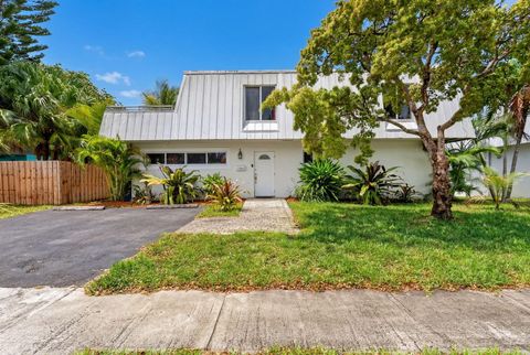 Tiny photo for 1380 NE 40th Drive, Oakland Park, FL 33334 (MLS # B26016953)