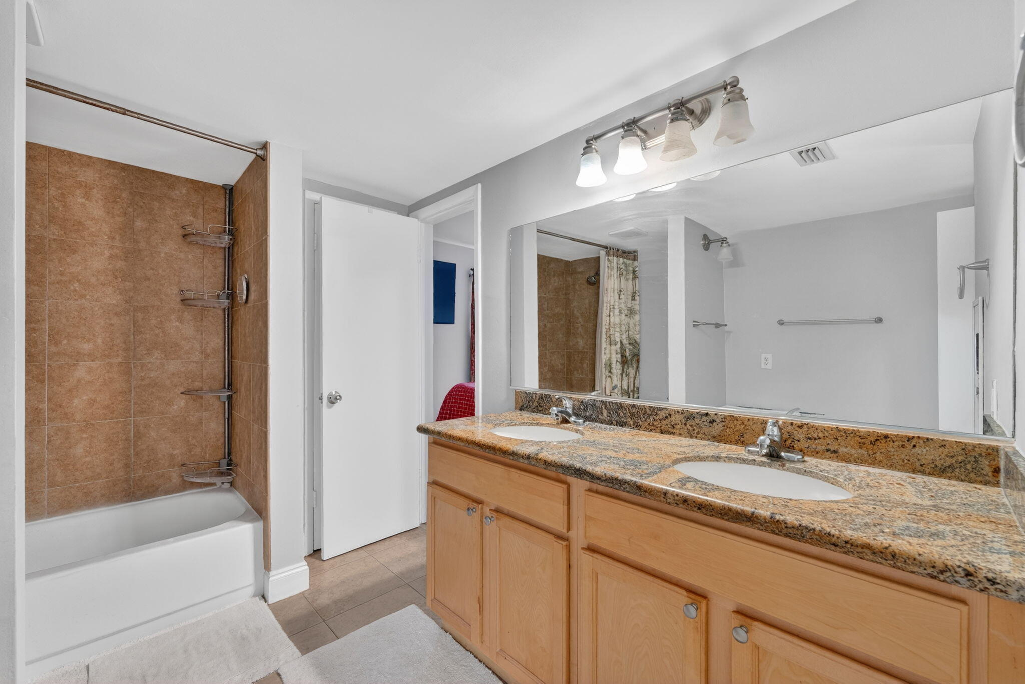 KIMBERLY LAKE VILLAS - Residential