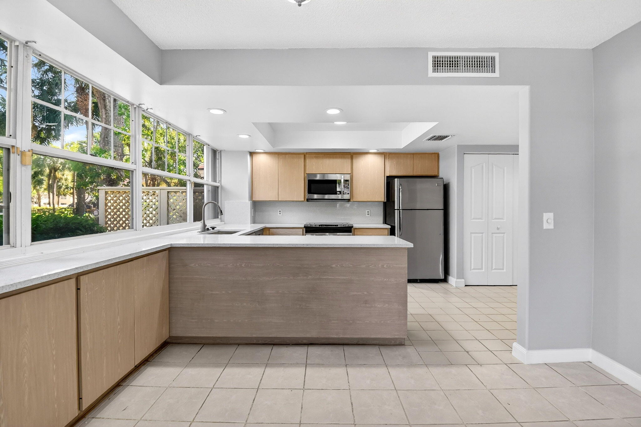 WELLESLEY AT LAKE CLARKE SHORES - Residential