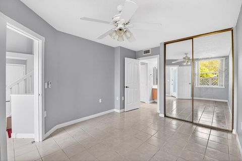 Tiny photo for 8111 Northboro Court #11b, Lake Clarke Shores, FL 33406 (MLS # B26009593)