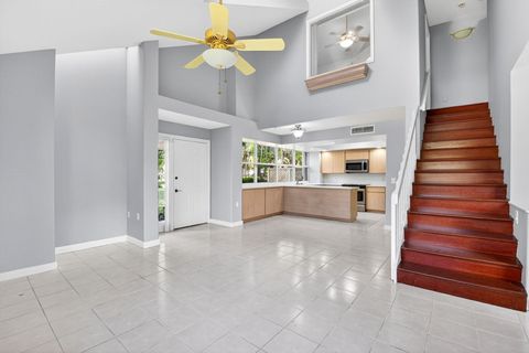 Tiny photo for 8111 Northboro Court #11b, Lake Clarke Shores, FL 33406 (MLS # B26009593)