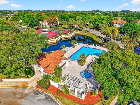Tiny photo for 8111 Northboro Court #11b, Lake Clarke Shores, FL 33406 (MLS # B26009593)