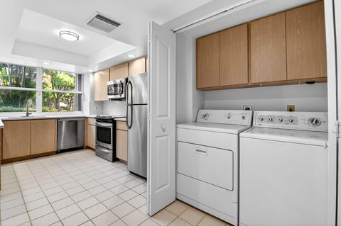 Tiny photo for 8111 Northboro Court #11b, Lake Clarke Shores, FL 33406 (MLS # B26009593)