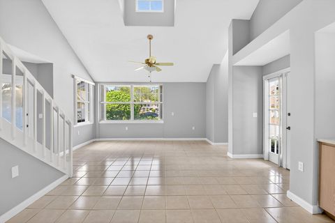 Tiny photo for 8111 Northboro Court #11b, Lake Clarke Shores, FL 33406 (MLS # B26009593)