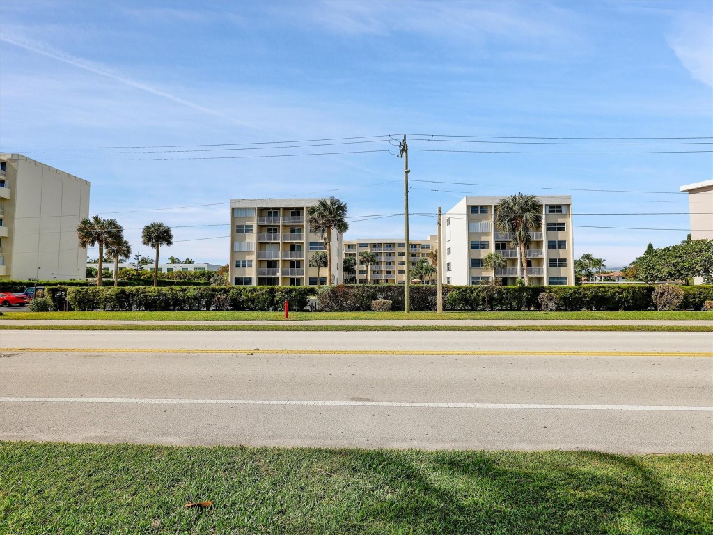 BOCA SOUTH - Residential