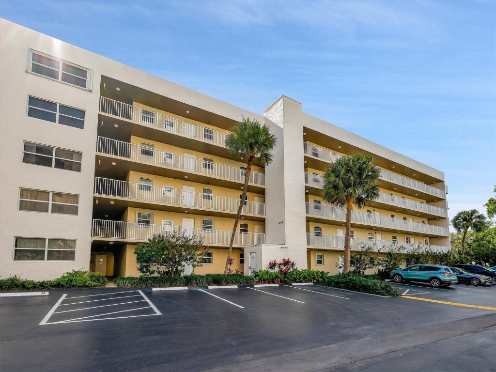 BOCA SOUTH - Residential
