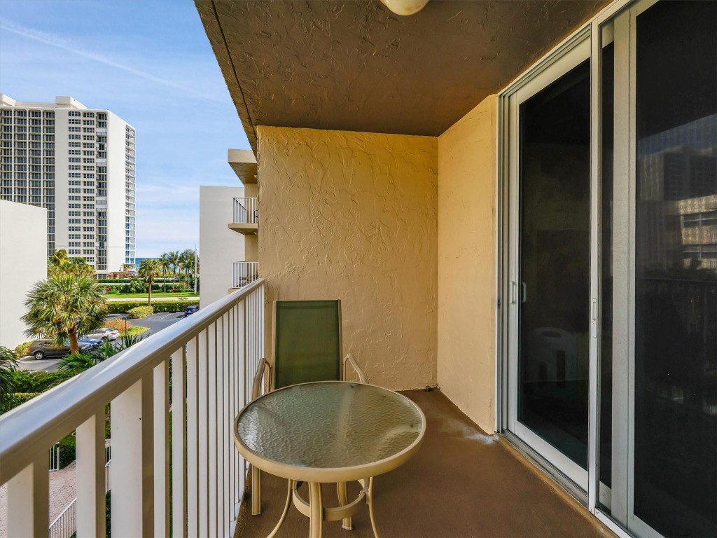 BOCA SOUTH - Residential
