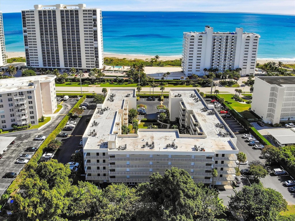 BOCA SOUTH - Residential