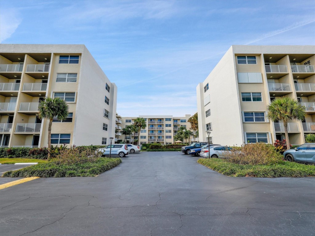 BOCA SOUTH - Residential