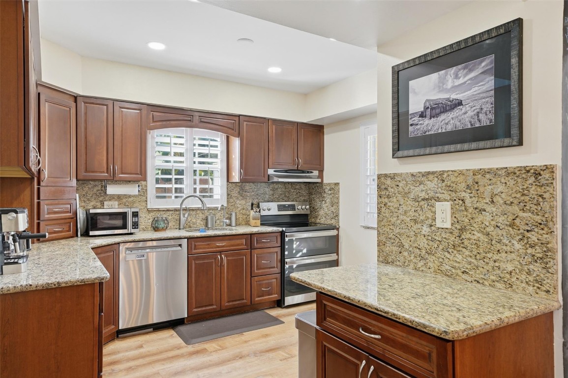 Oak Ridge Park 23-15 B - Residential