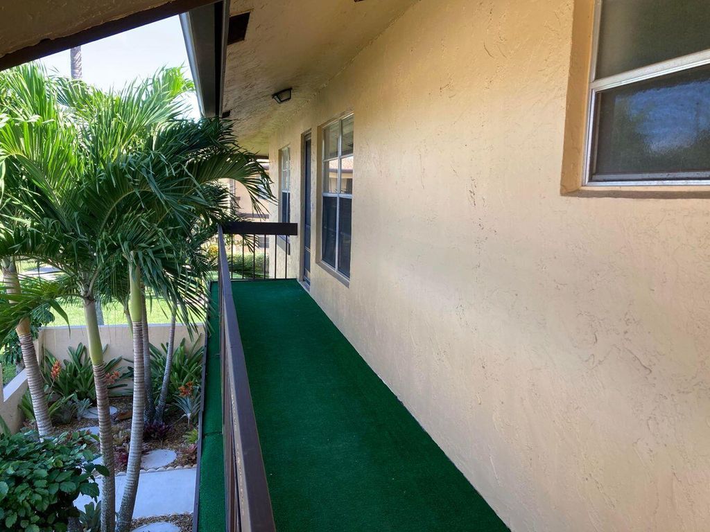 Photo of 13777 Via Aurora #B, Delray Beach, FL 33484 (MLS # R11114857)
