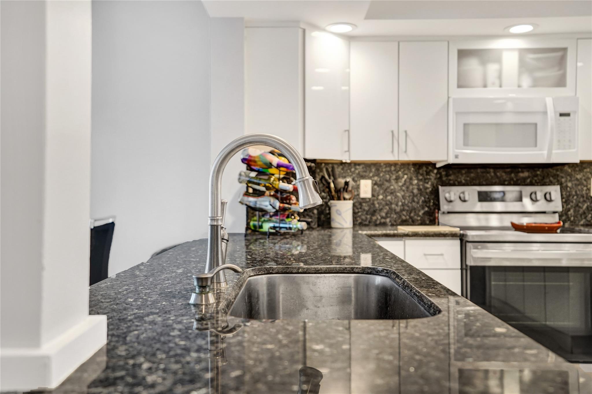 OPAL TOWERS WEST - Residential Lease