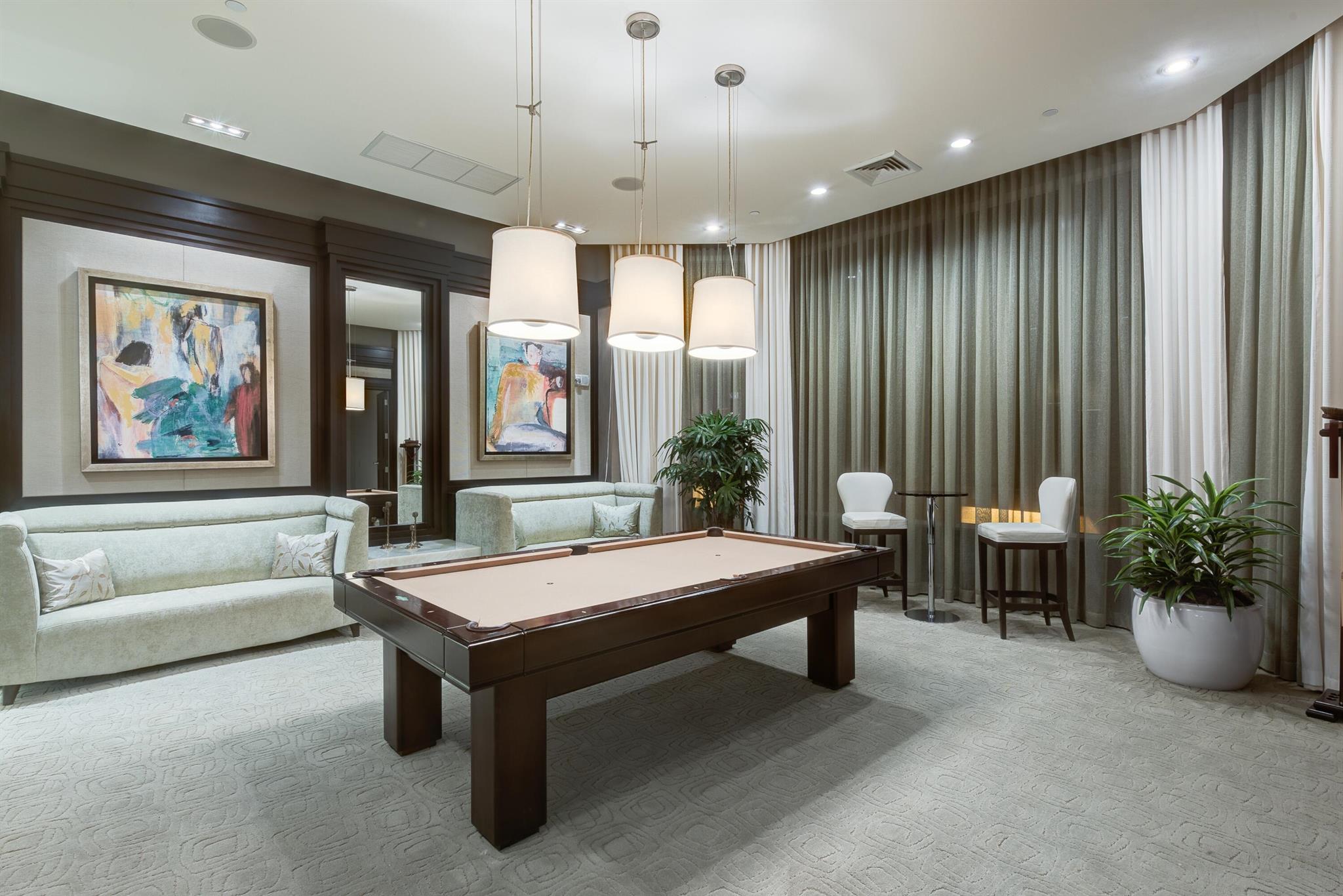 Ritz Carlton - Residential