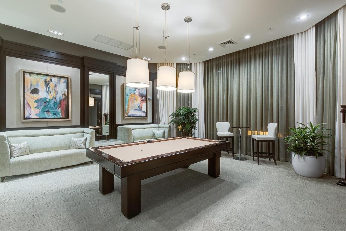 Ritz Carlton - Residential