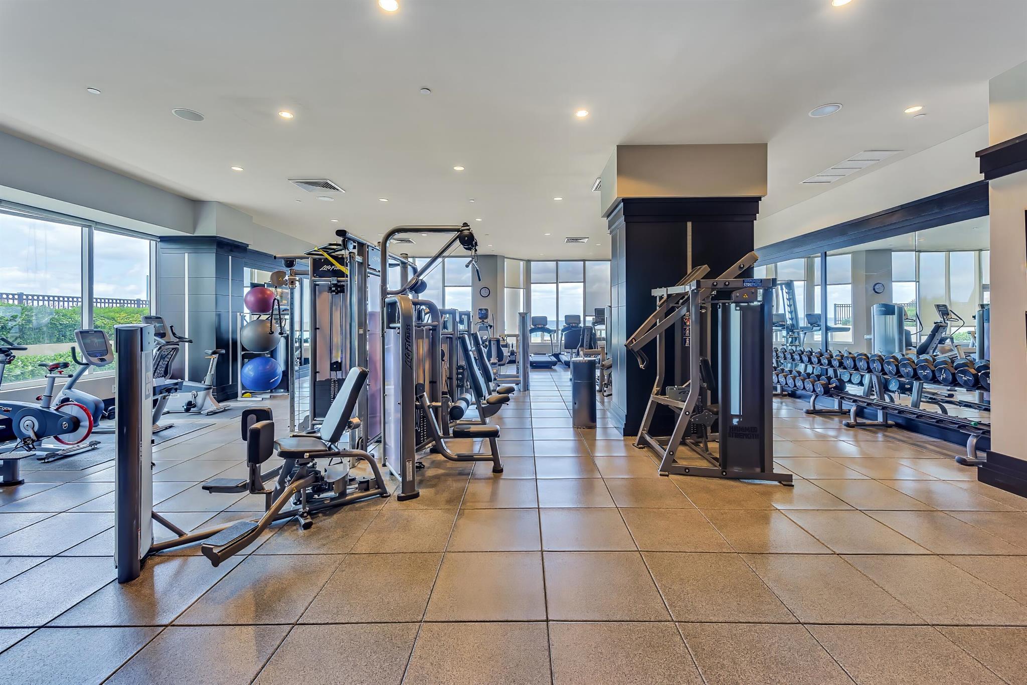 Ritz Carlton - Residential