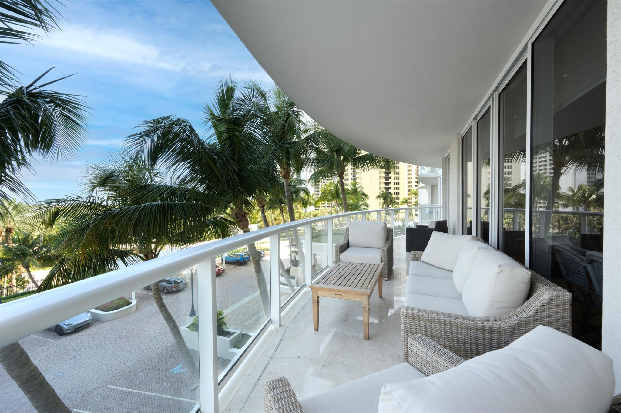 Ritz Carlton - Residential