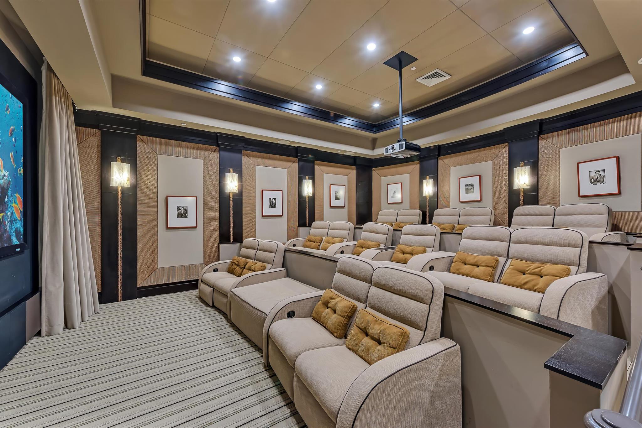 Ritz Carlton - Residential