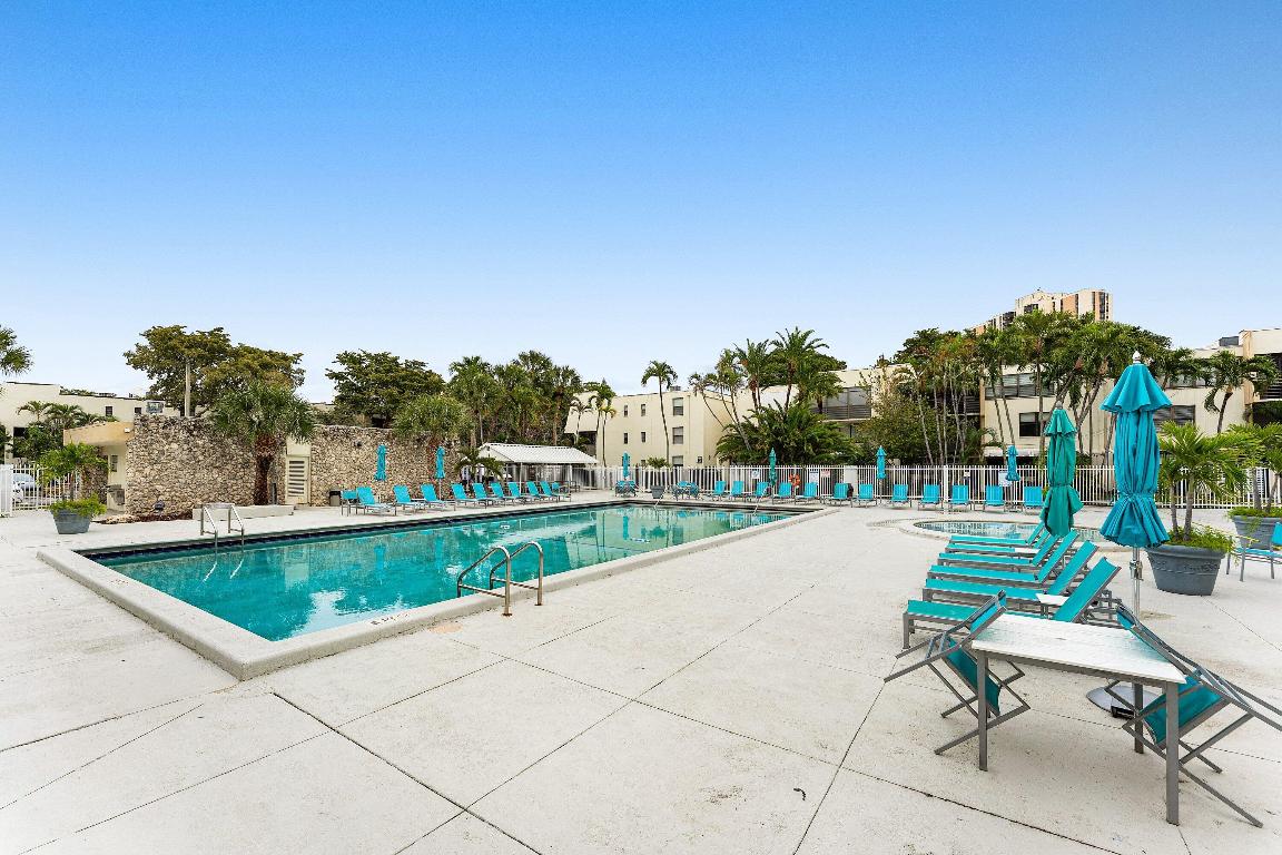 VILLA DORADA CONDO - Residential