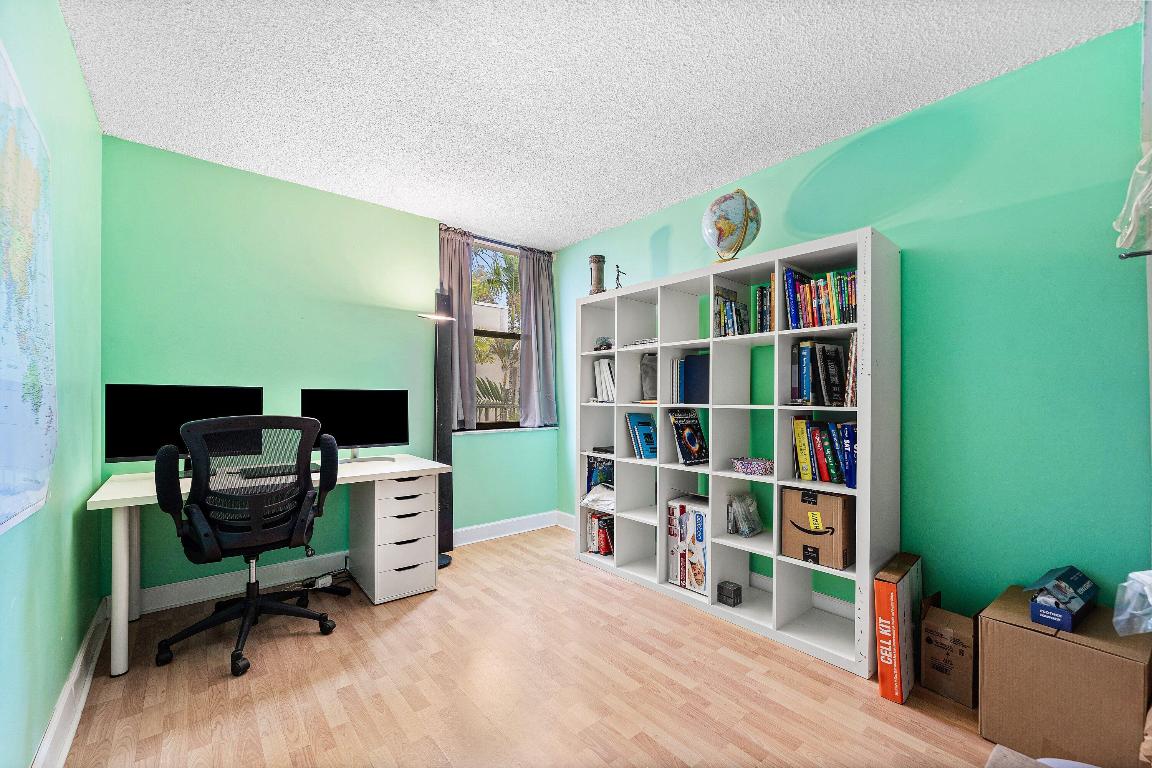 VILLA DORADA CONDO - Residential