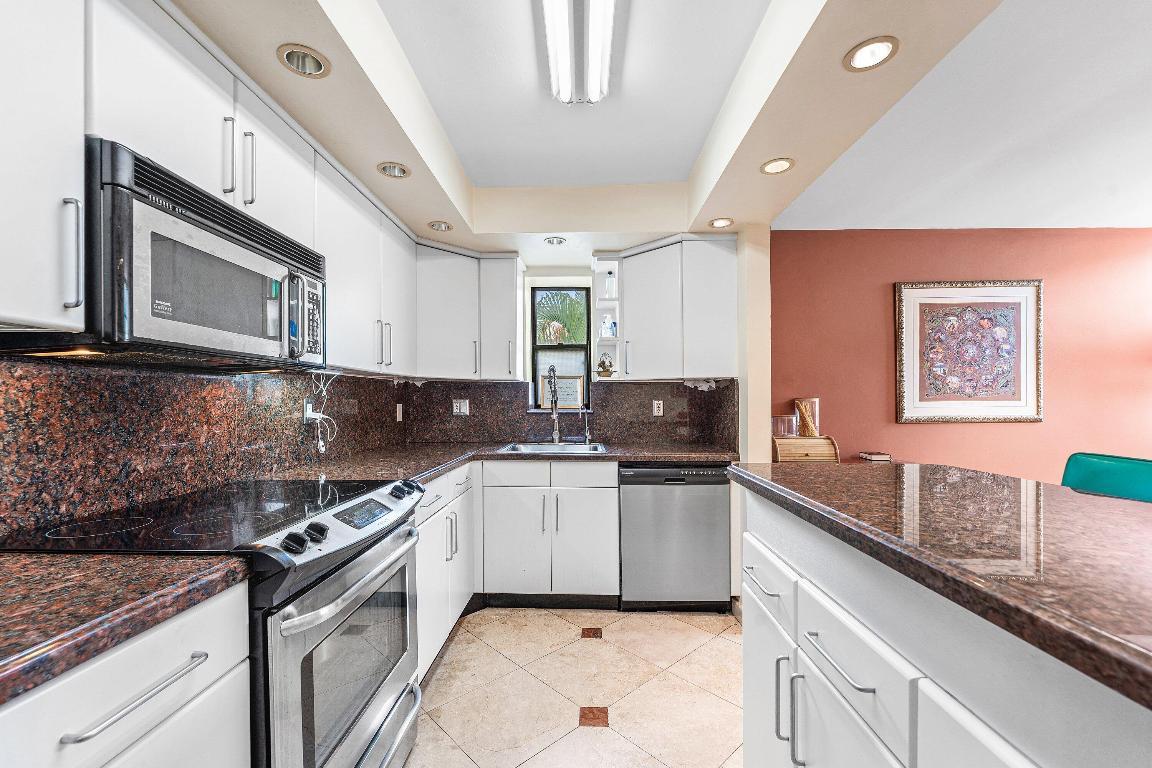 VILLA DORADA CONDO - Residential