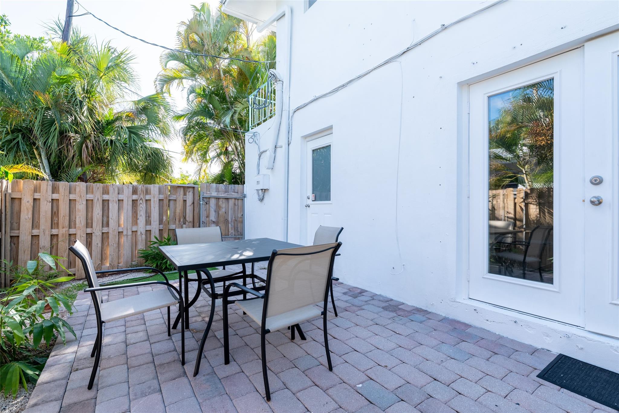 820 NE 21st Drive