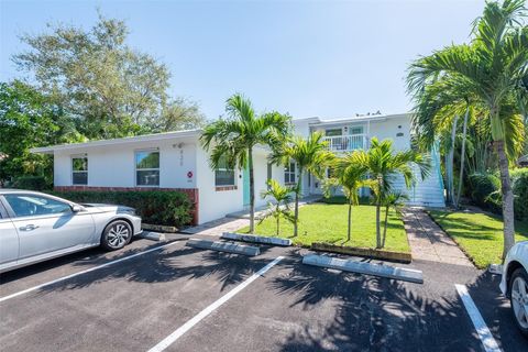 820 NE 21st Drive Wilton Manors FL 