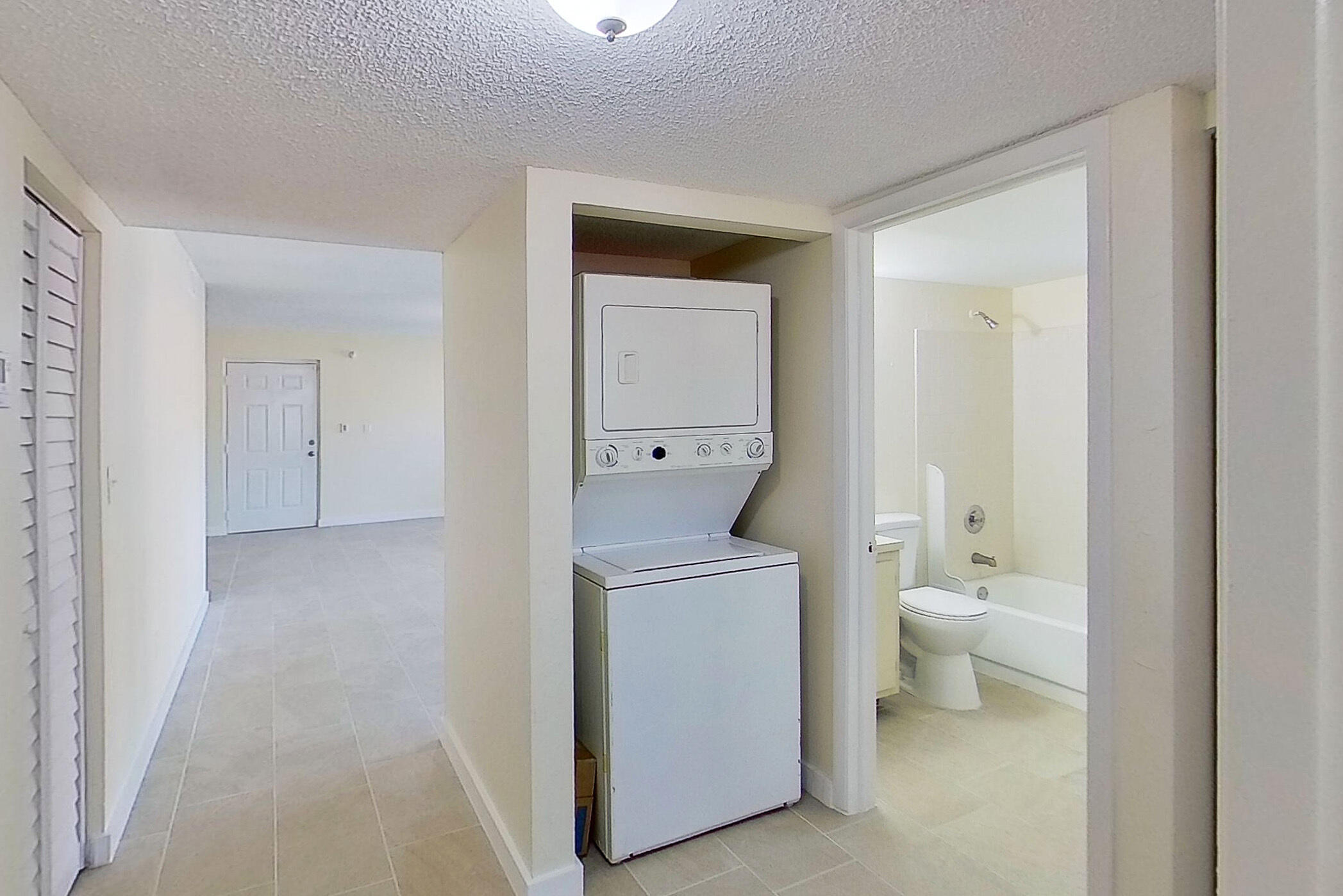 LAKEVIEW ESTATES CONDO - Residential Lease