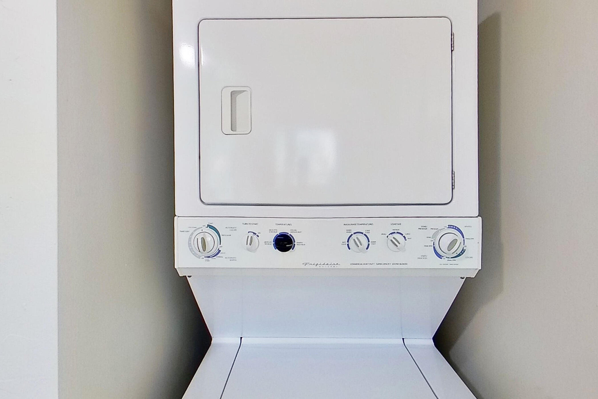 LAKEVIEW ESTATES CONDO - Residential Lease