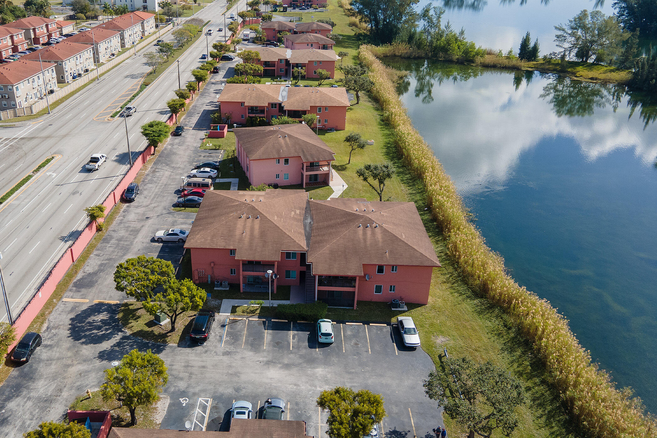 LAKEVIEW ESTATES CONDO - Residential Lease