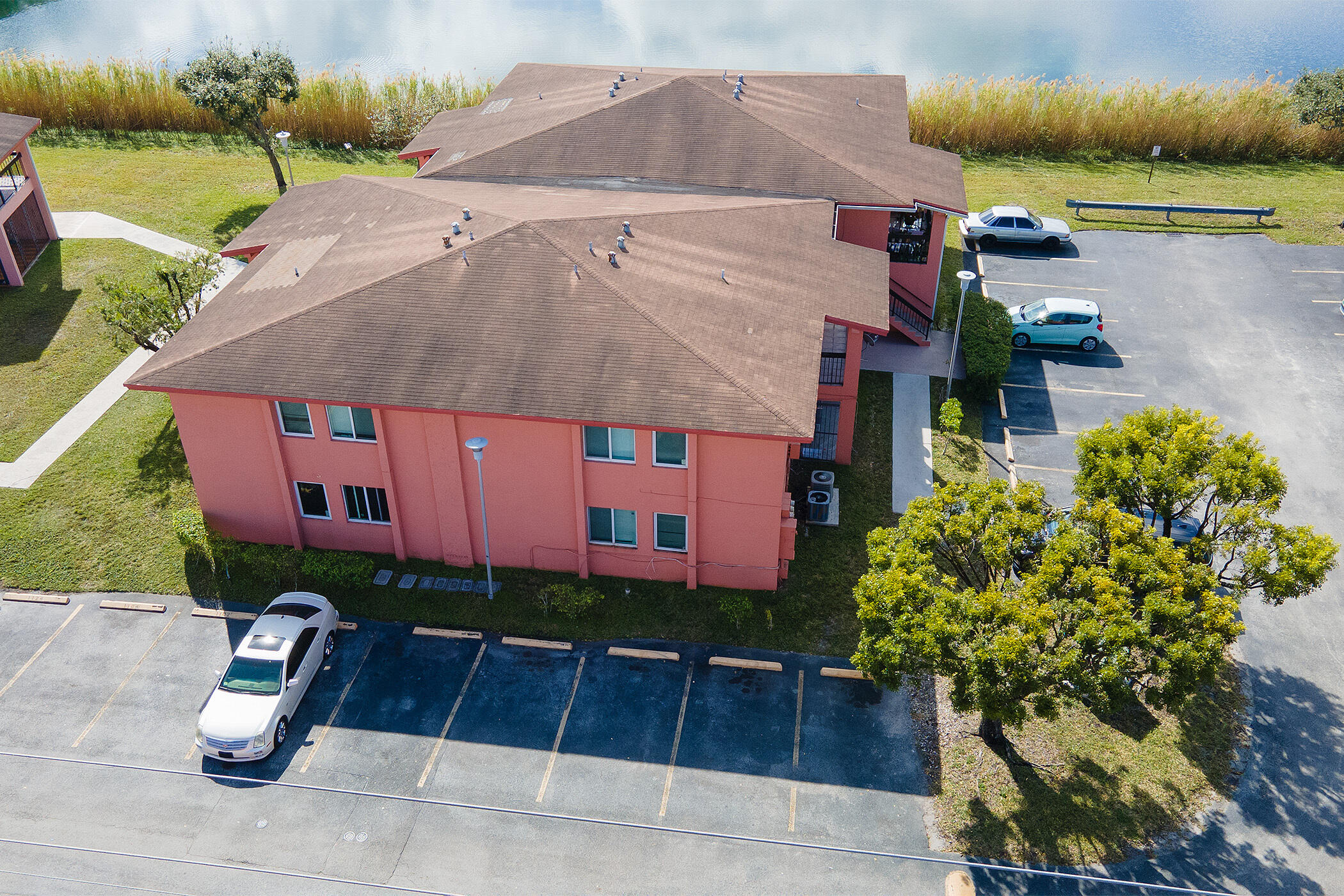 LAKEVIEW ESTATES CONDO - Residential Lease