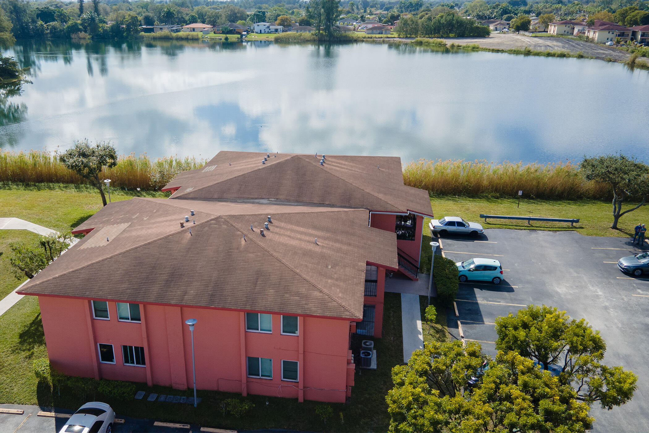 LAKEVIEW ESTATES CONDO - Residential Lease