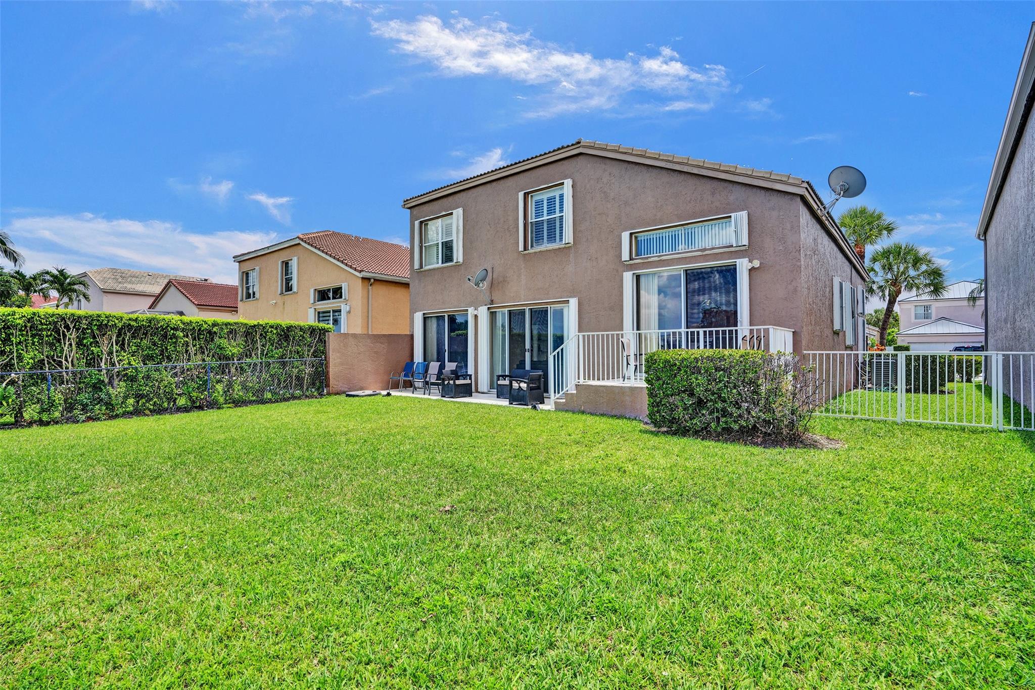 1581 NW 159th Ave