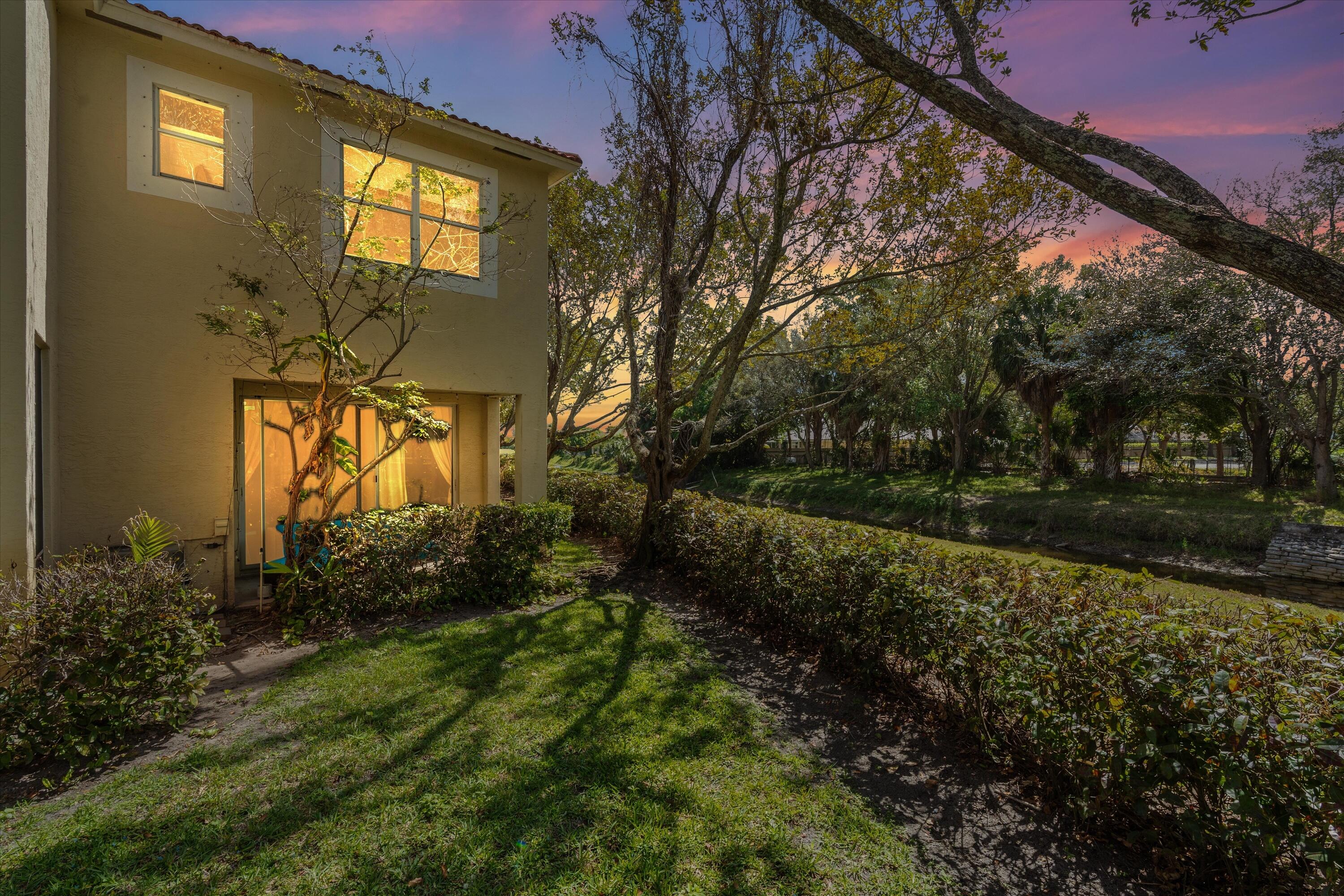 KENSINGTON GARDENS CONDO - Residential